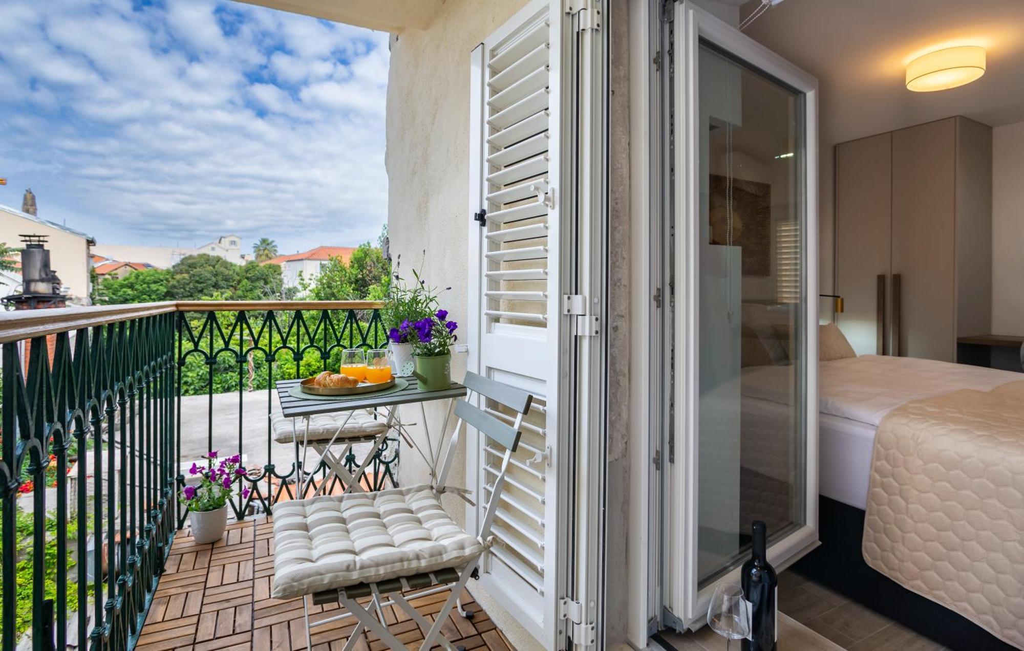 Luxury Lifestyle Rooms Split Exteriör bild
