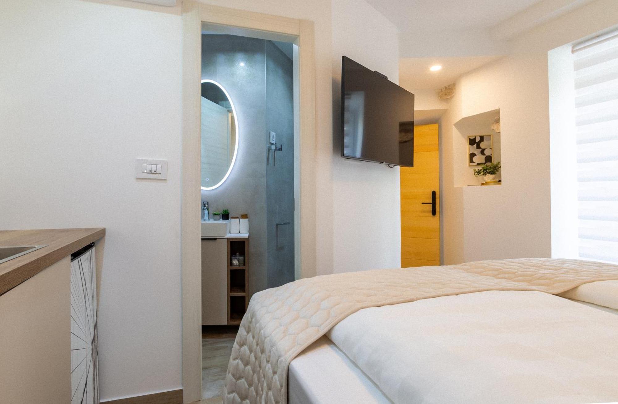 Luxury Lifestyle Rooms Split Exteriör bild
